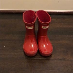 Kids red glossy hunter boots size 5